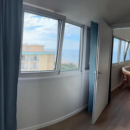 Apartament *