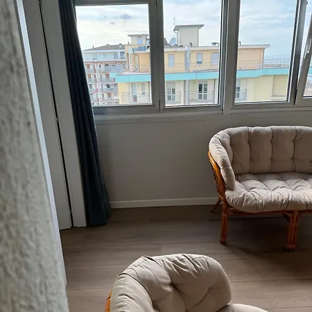 Apartament *